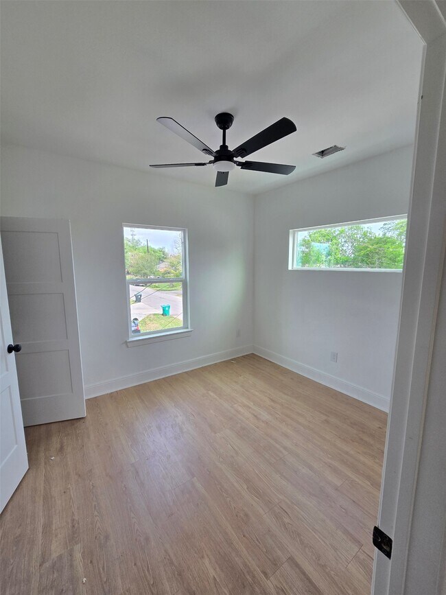 Building Photo - 4562 Teton St