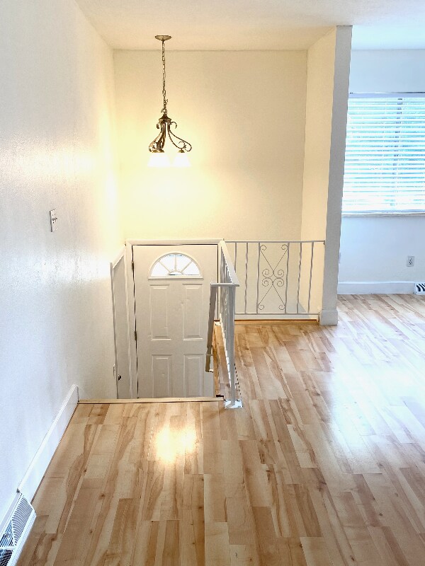 Building Photo - 2747 Leisure Dr