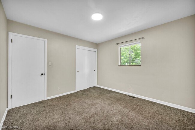 Building Photo - 15 Filmore Ave