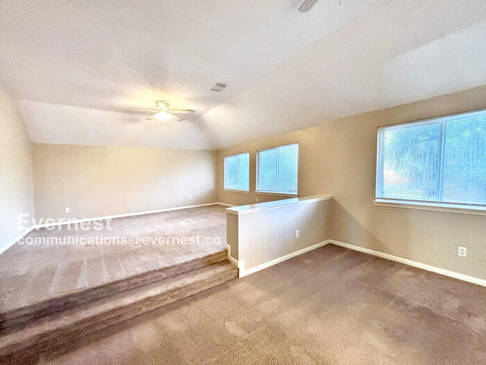 Building Photo - 8019 Carmel Cir