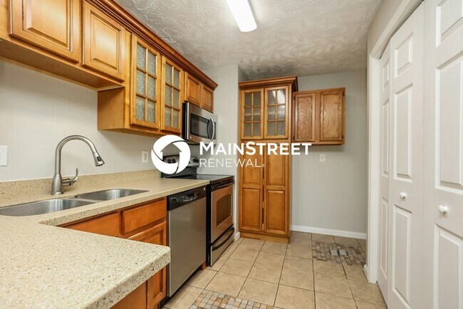 Building Photo - 3 Bedroom Pet-Friendly Home in MADISON, TN...