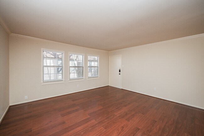 Building Photo - 5230 Arboles Dr