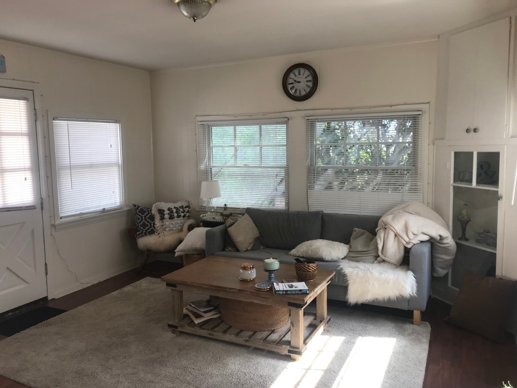 Living room - 1236 10th St