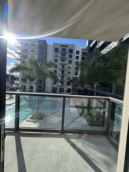 Primary Photo - 1655 NW 124th St