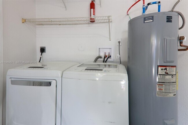 Building Photo - 5321 SW 130th Terrace