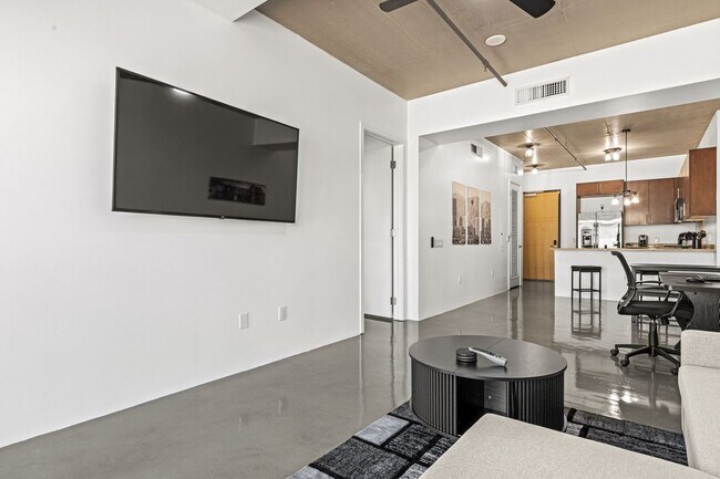 Building Photo - Furnished Juhl Condo w/ Balcony & City Views