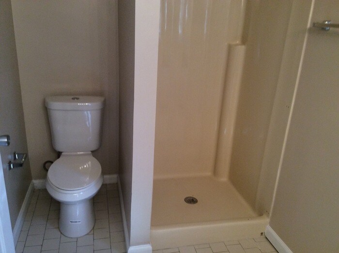 Building Photo - 4944 Tremont Dr NE