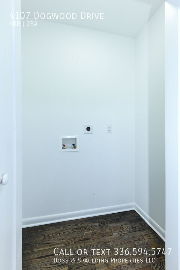 Building Photo - 4107 Dogwood Dr