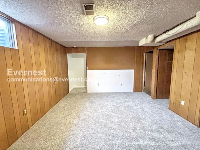 Building Photo - 739 43rd Ave