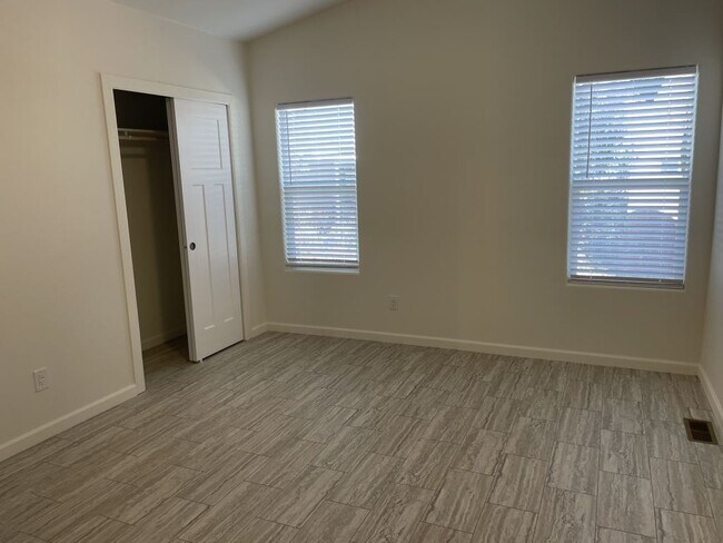 Building Photo - 17814 N 17th Way