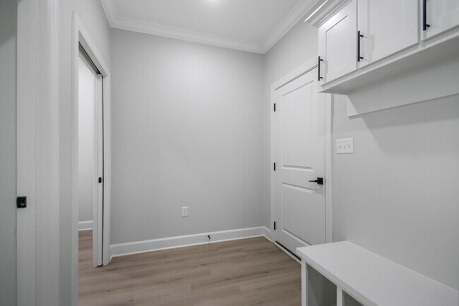 Building Photo - 308 Kanis Ridge Dr