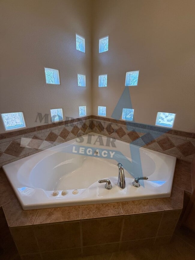 Building Photo - Beautiful 3-Bedroom Southwestern-Style Home!