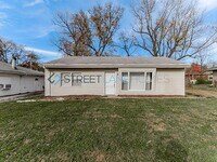 Building Photo - 1229 Northdale Ave