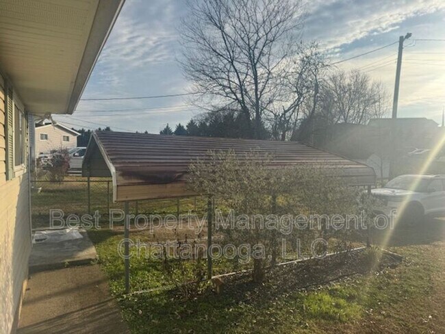 Building Photo - 5131 Winding Ln