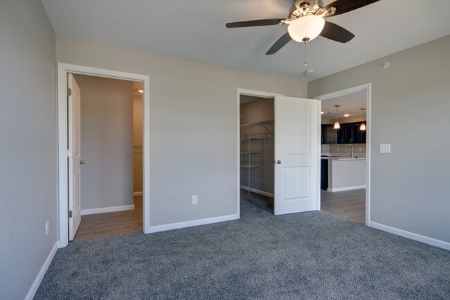 Building Photo - Middletown Place