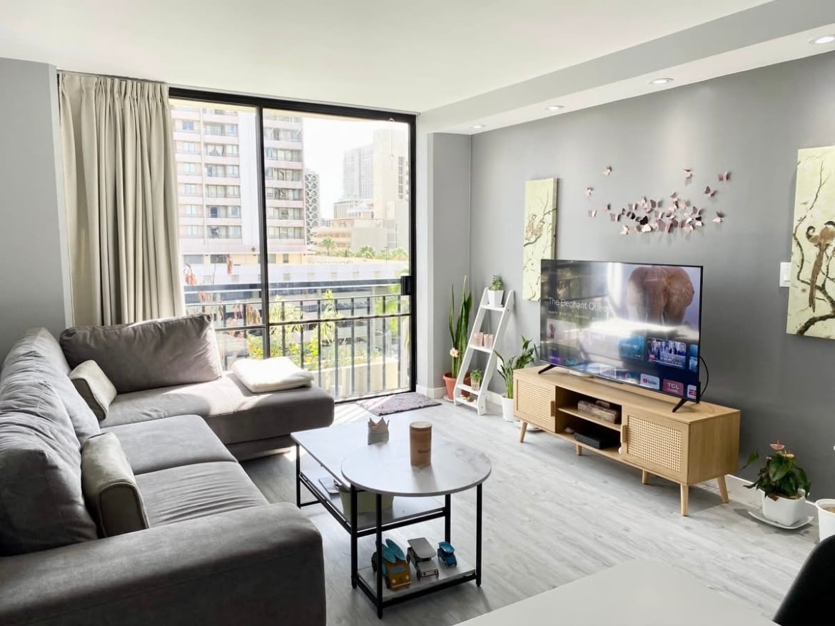 Living room - 440 Seaside Ave