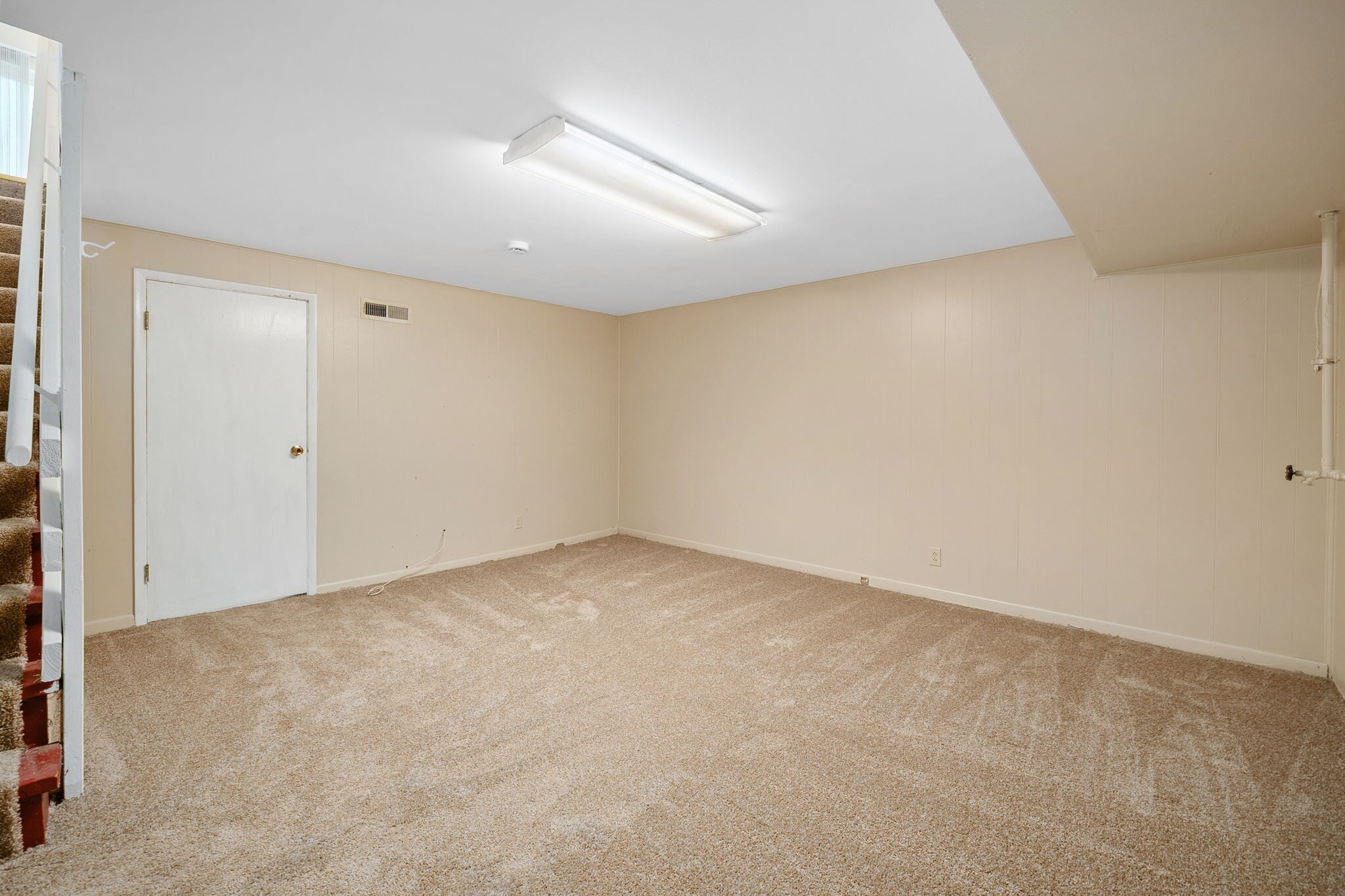 Building Photo - 447 Olian Dr