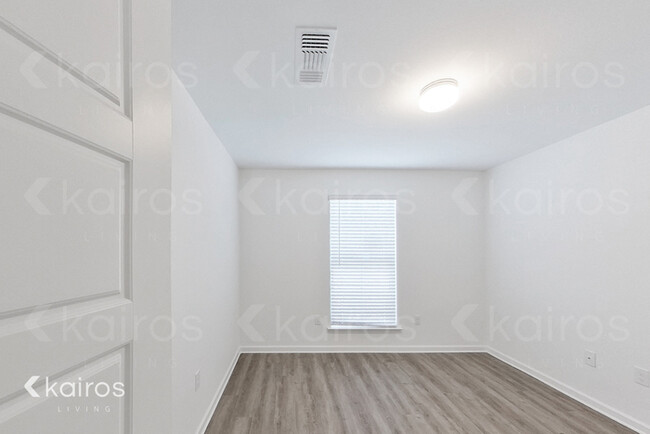 Building Photo - 11421 Camden Ct Cir