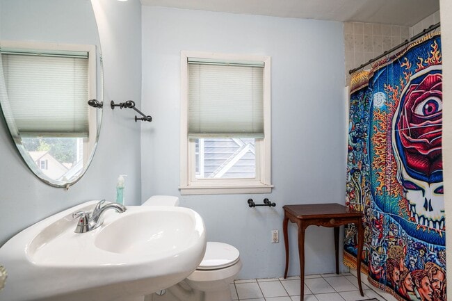 Building Photo - 1132 California St NW