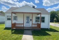 Building Photo - 300 Summit St