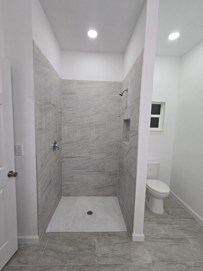 Building Photo - BRAND NEW 4/2/2-SOUTH LEHIGH ACRES