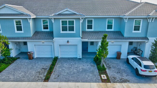 Building Photo - 542 Sanderling Cir