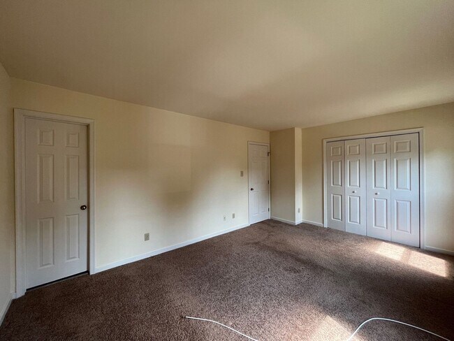 Building Photo - 8704 Hermitage Trace Cir