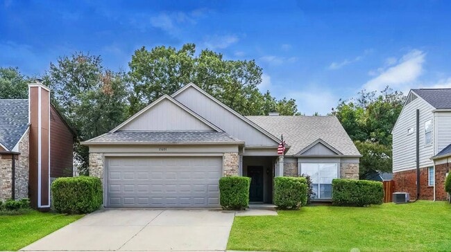 Primary Photo - 2604 Country Creek Ln