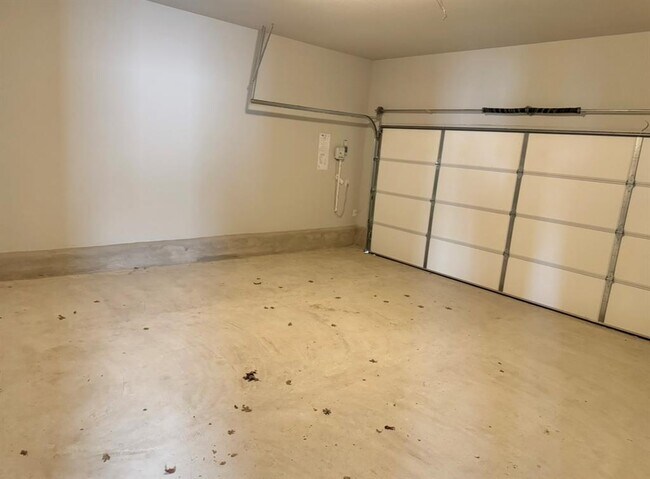 Building Photo - 144 Lavender Ln