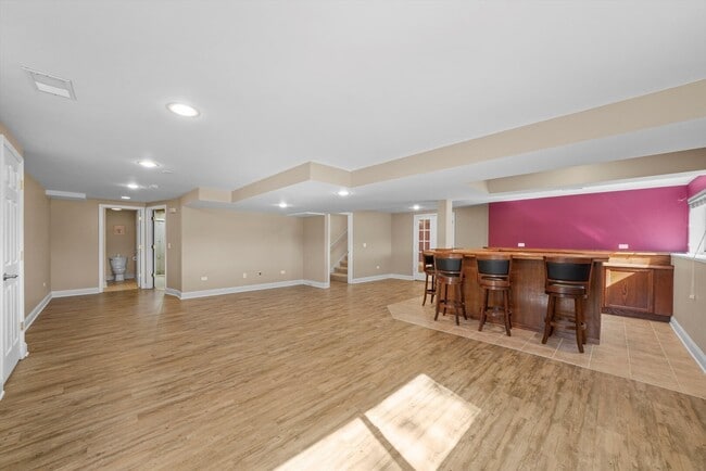Building Photo - 3251 Thunderbird Ct E