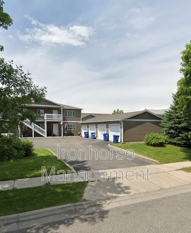 Building Photo - 9 Michael Grove Ave