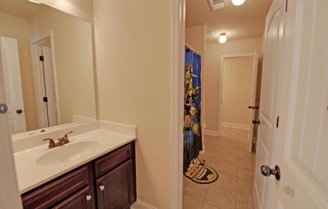 Building Photo - 2398 Beauchamp Ct