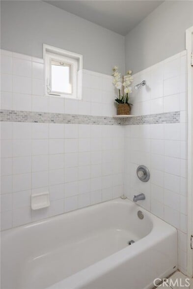 Building Photo - 4211 Elmwood Ct