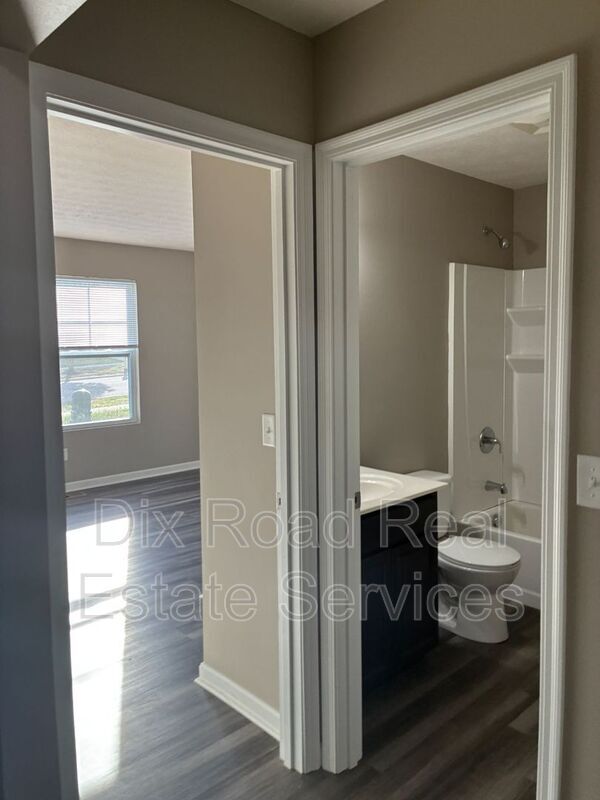 Building Photo - 2131 Pumpkin Ridge Ct