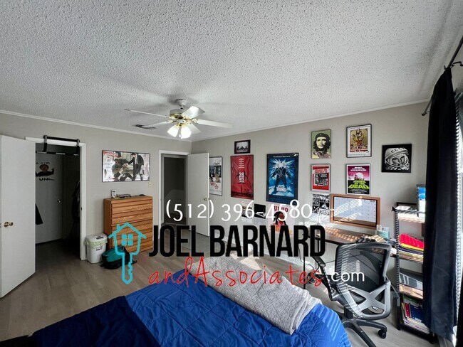 Building Photo - Available Mid July: Just steps Away from Campus and Frisbee Golf Course