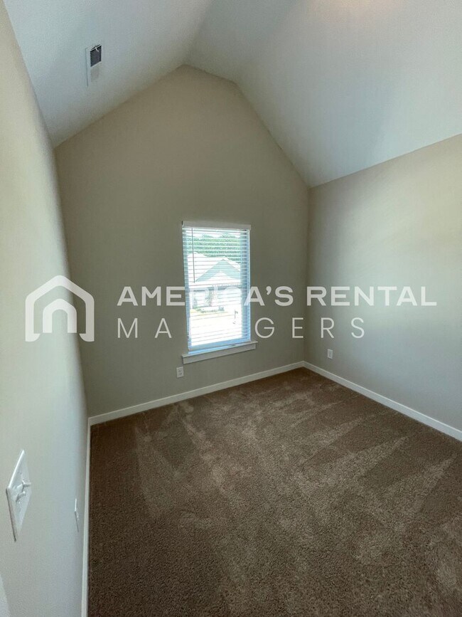 Building Photo - Home for Rent in Cullman, AL!! Available to View Now!!! SIGN A 13 MONTH LEASE BY 01/15/26 TO RECE...