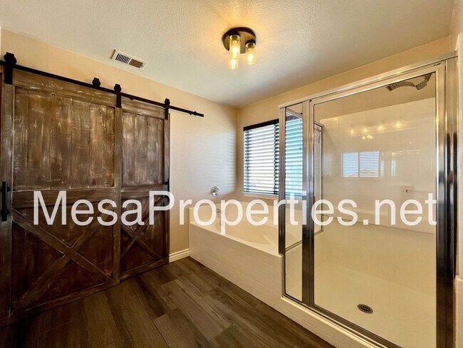 Building Photo - 11718 Pepperwood St