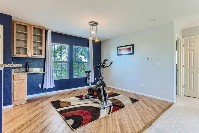 Building Photo - 11701 Fenwick Cir