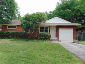 Building Photo - 10232 Pinecrest Dr