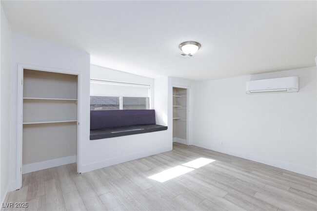 Building Photo - 1915 Balboa Ave