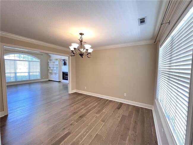Building Photo - 208 Tunbridge Dr