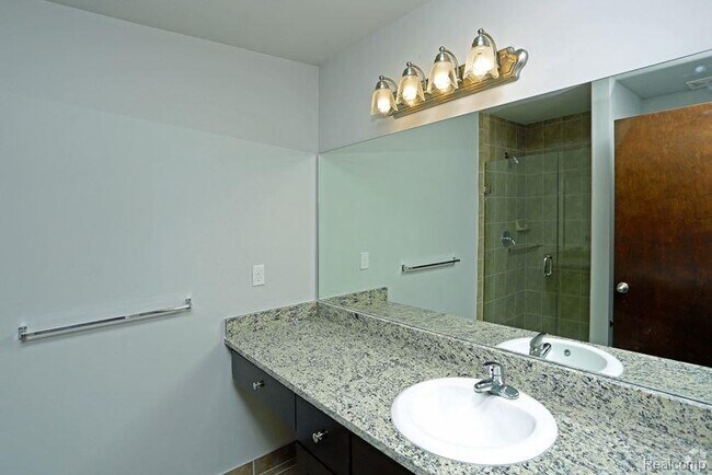 Building Photo - 6145 WINDEMERE LN