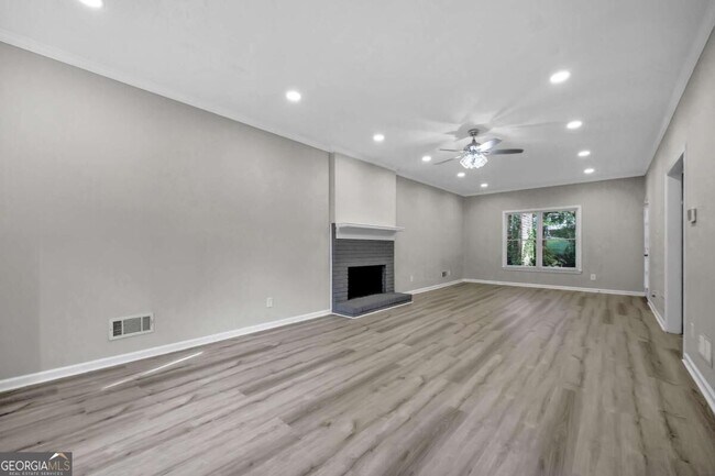 Building Photo - 2781 Jen Chris Dr
