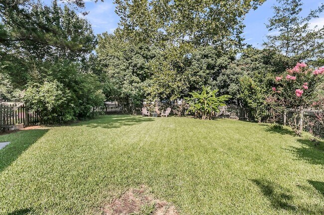 Building Photo - 339 Mt Royall Dr