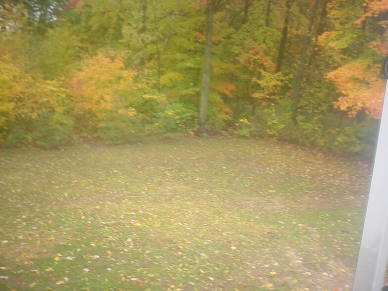 Building Photo - 12777 Butternut Ave