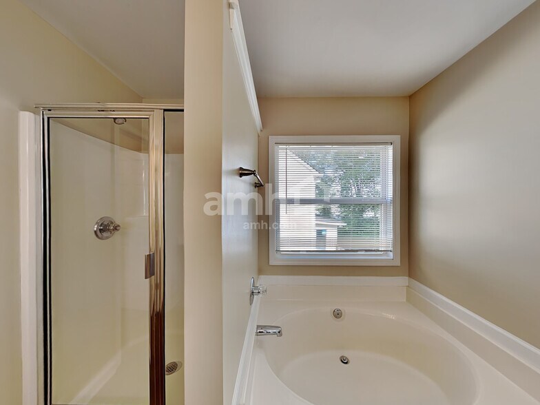 Building Photo - 2551 Fieldview Way