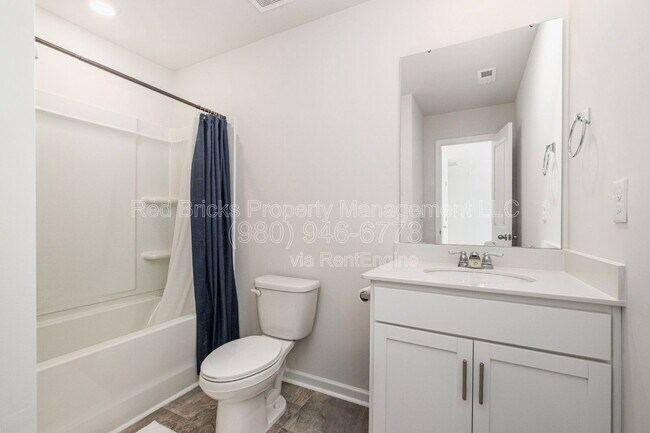 Building Photo - 10759 Adair Wds Dr