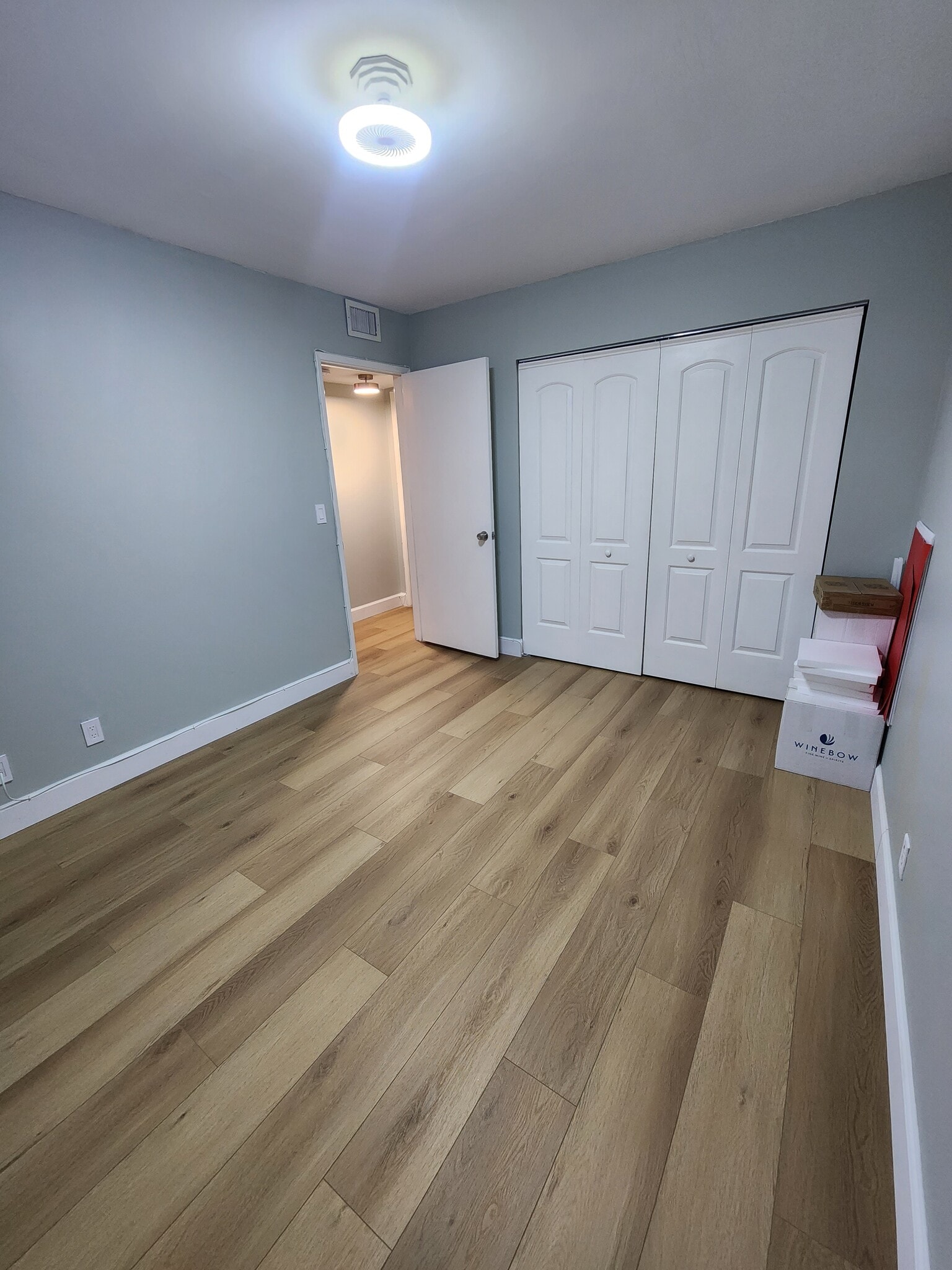 Building Photo - 2228 N Cypress Bend Dr