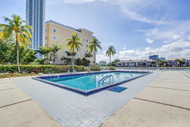 Building Photo - 3800 S Ocean Dr