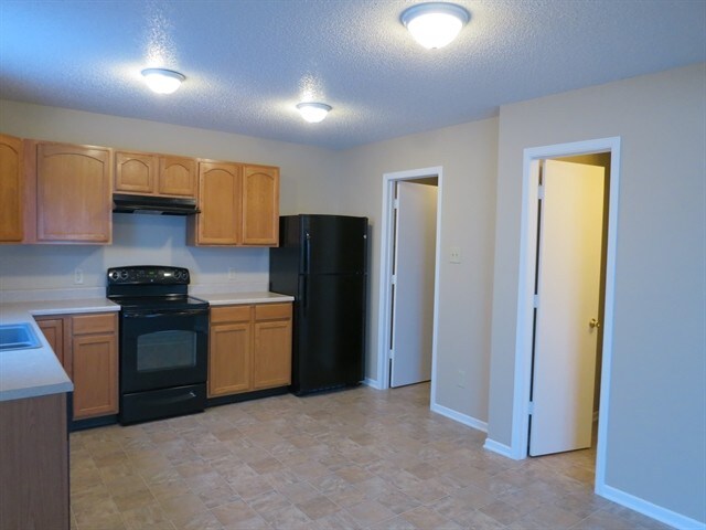 Building Photo - 2898 Hearthside Dr